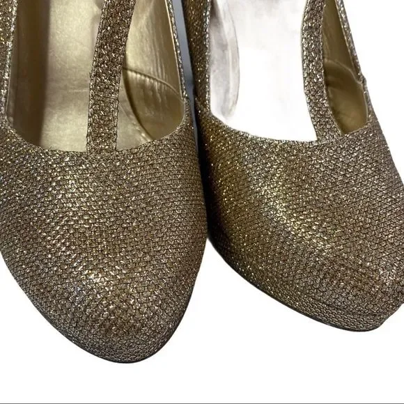 Call it Spring Sparkly Platform Pump - Picture 13 of 14